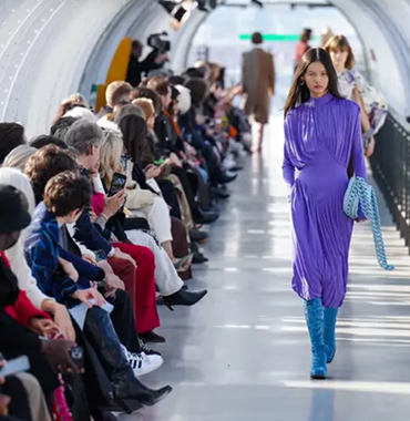 FW22 womenswear catwalk color trends